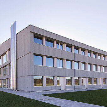 Collège Schmuttertal de Diedorf revêtu avec KEIM Lignosil-Verano