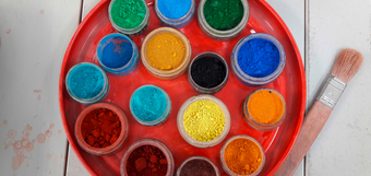 Colour pigments